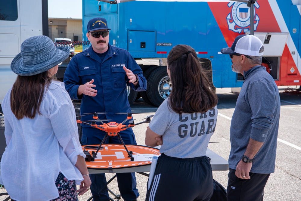 Coast Guard hosts Community Day in Houston, Texas