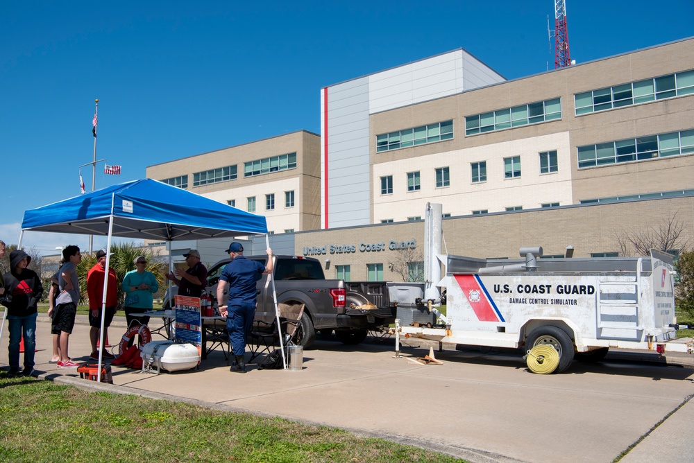 Coast Guard hosts Community Day in Houston, Texas