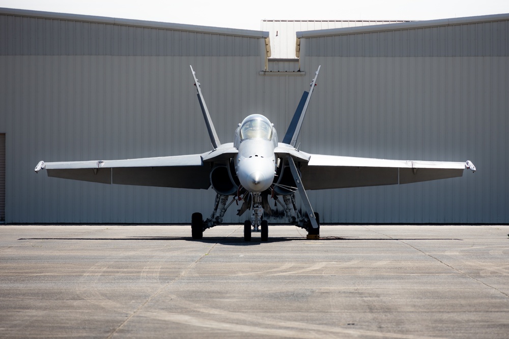 U.S. Service Members Demonstrate the Might of U.S. Air Power during the New Orleans Air Show