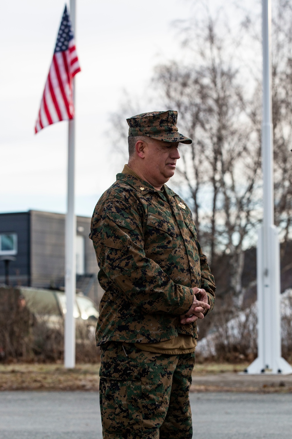 Half-mast ceremony held by Norwegians and Marines