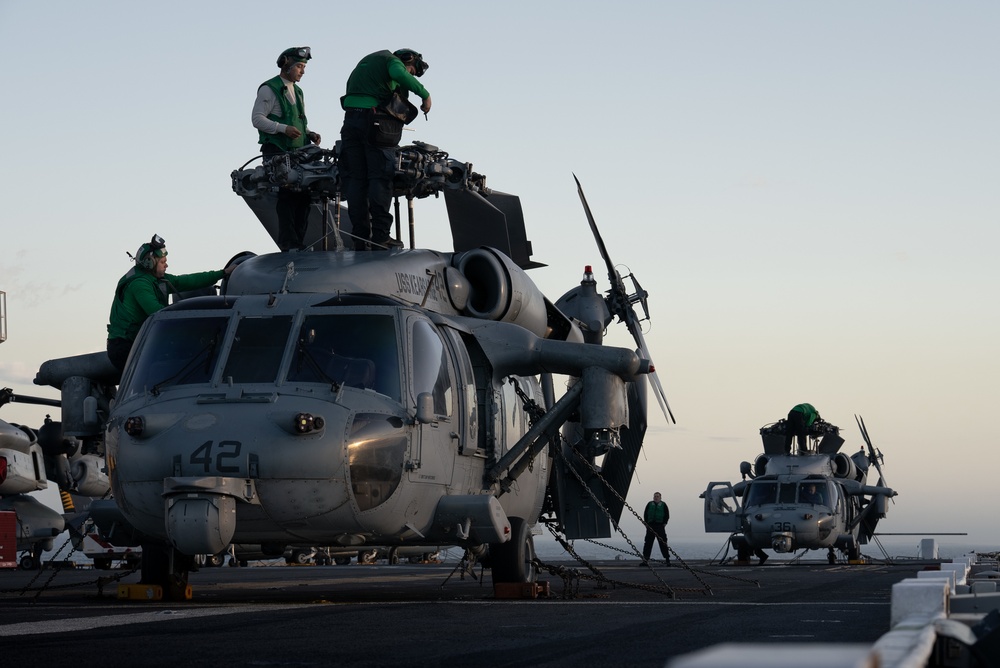 Kearsarge Operates in the Atlantic Ocean