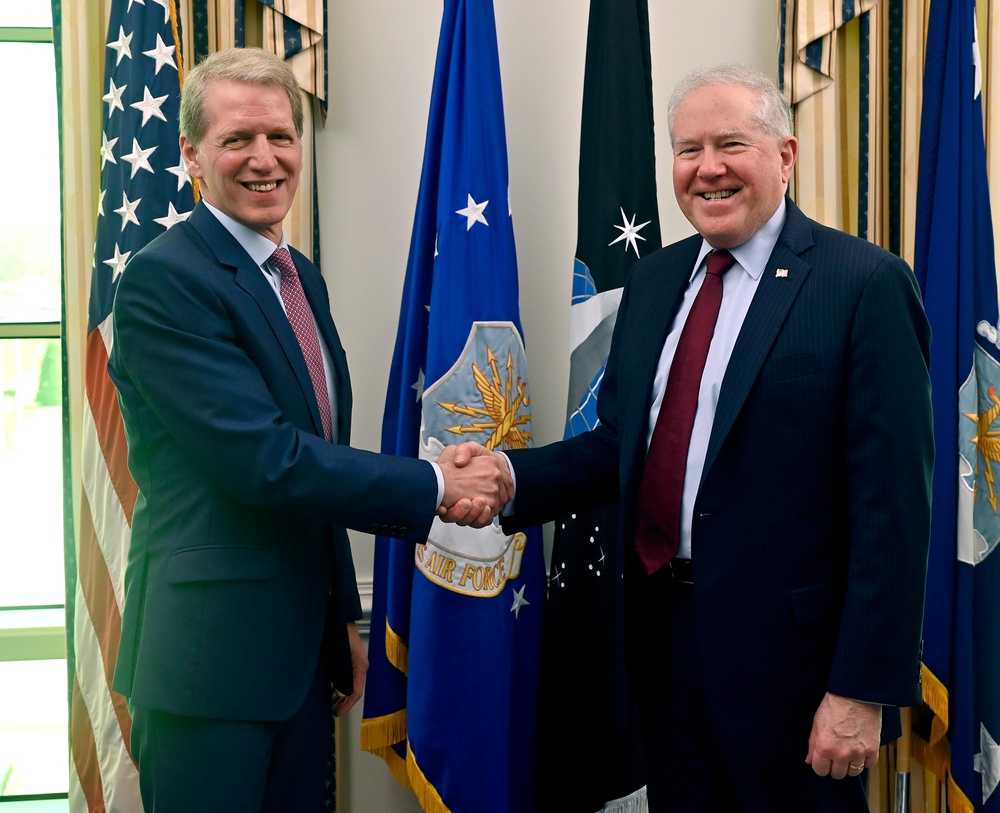 SecAF Frank Kendall meets new general counsel of the Department of the Air Force