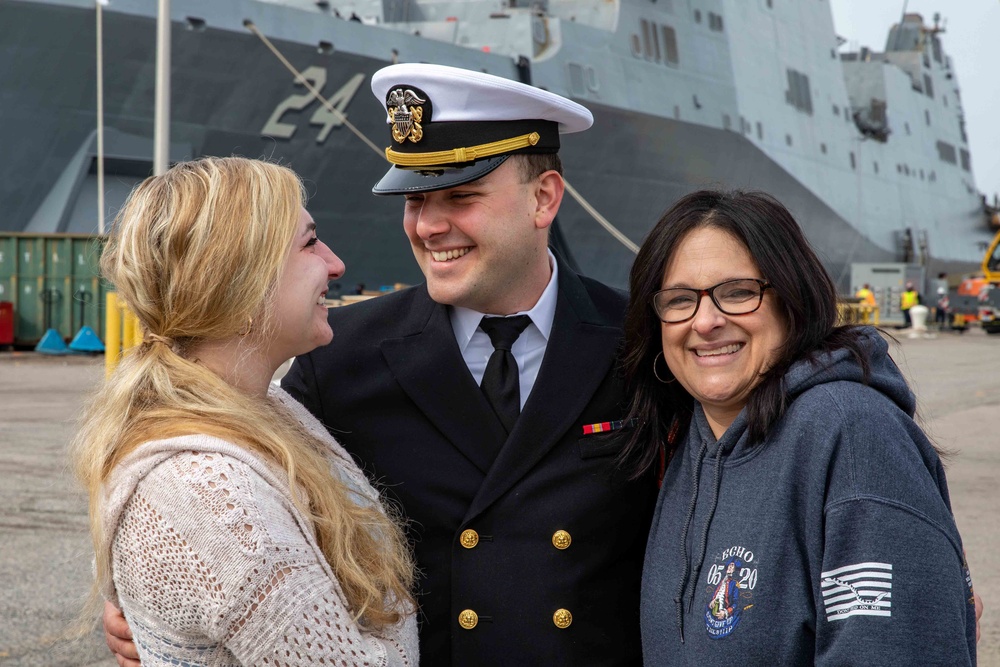 USS Arlington Sailors Say Goodbye Before Deployment