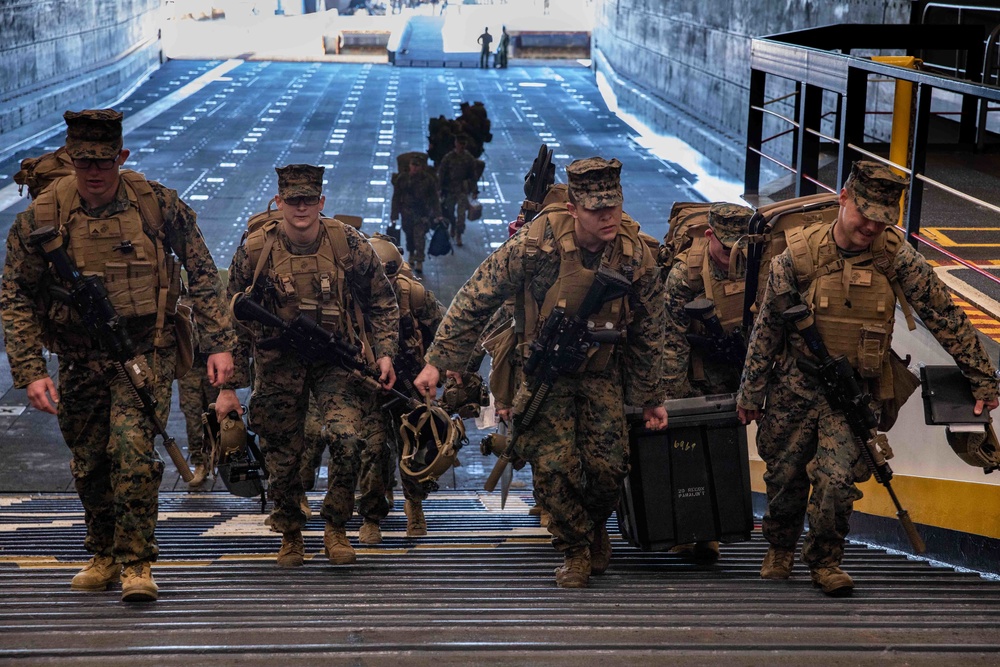 22nd Marine Expeditionary Unit Embarks the USS Arlington