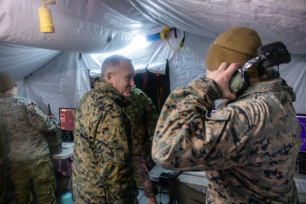 II MEF Commanding General visits MAG-29