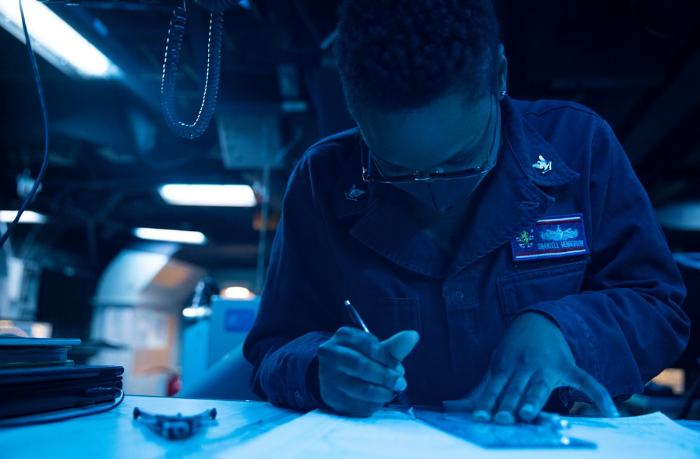 USS Barry Sailor creates a maneuvering board