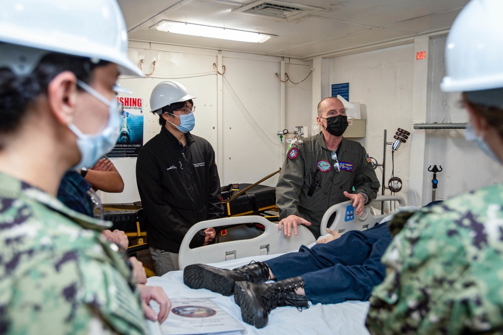 USS Ronald Reagan (CVN 76) U.S. Naval Hospital Yokosuka Physicians Tour