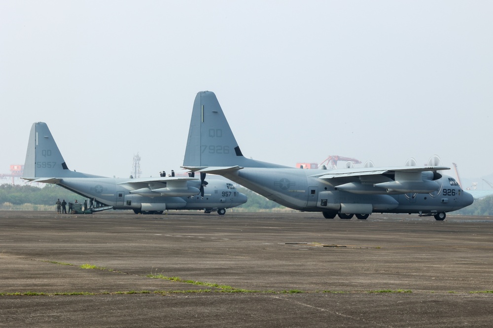 Balikatan 22: U.S. Air Force and Marines arrive at Subic Bay