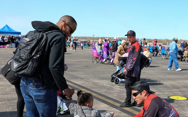 Interacting with the crowd