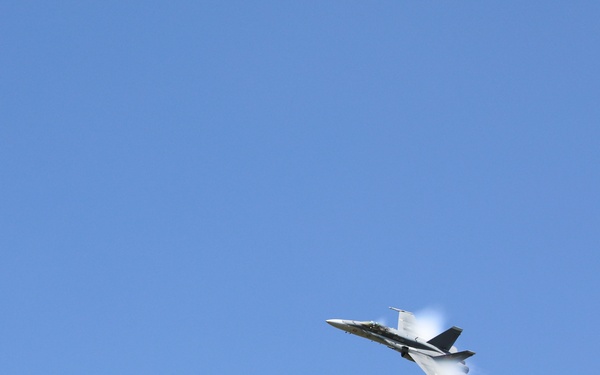 F18 Hornet VFA-204 Afterburn