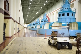 McNary Lock and Dam powerhouse