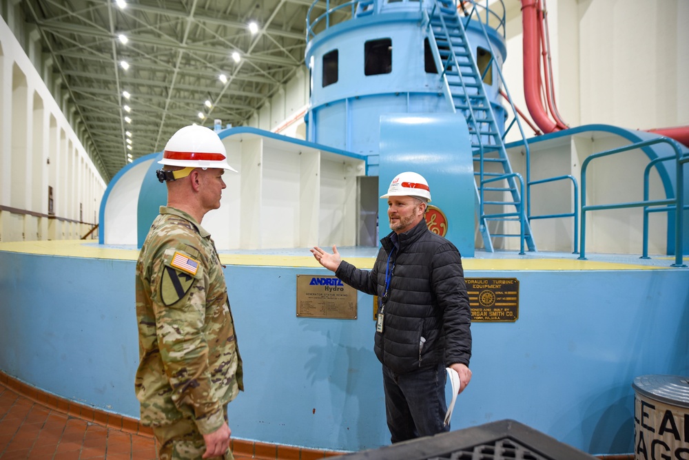 Col. Geoff Van Epps, NWD Commander and Tim Roberts, McNary Dam's Operation Project Manager (OPM)