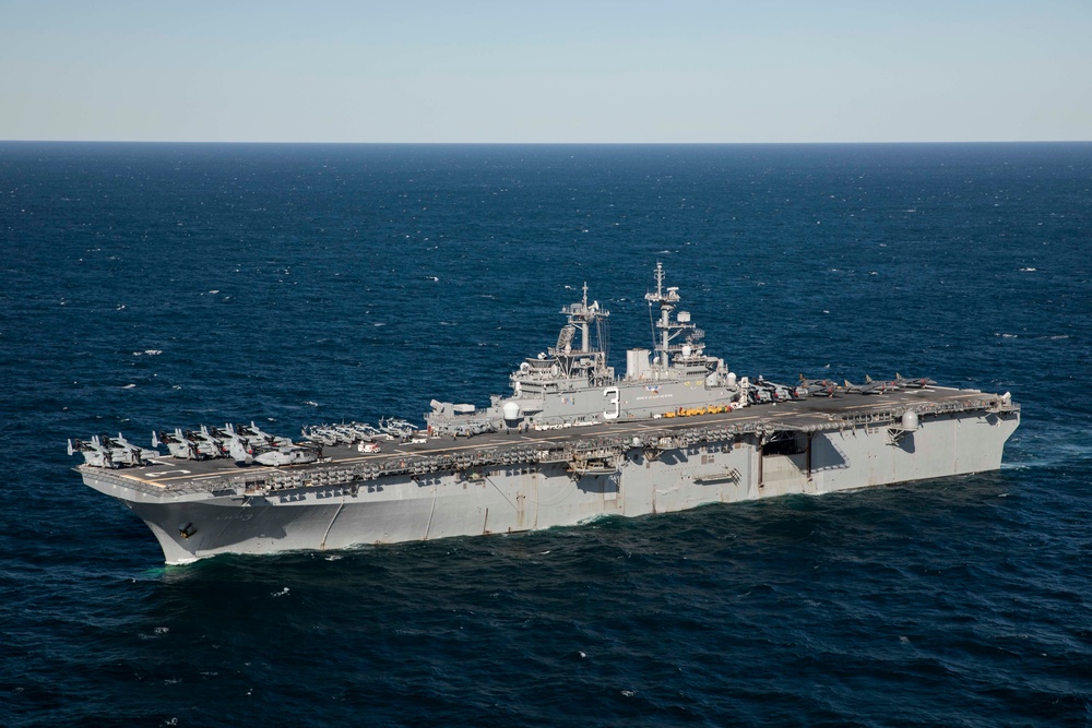 Kearsarge Conducts Operations in the Atlantic Ocean.