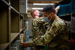 NMRTC San Diego Teams Up With U.S. Air Force 445th Aeromedical Staging Squadron