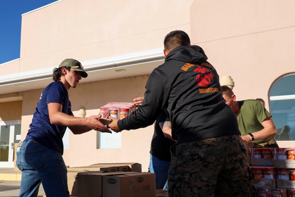 Albuquerque Marines participate in food drive.