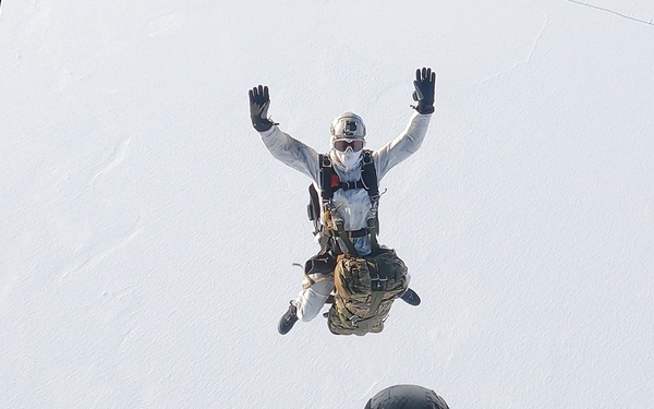 Navy SEALs HALO over Arctic Circle