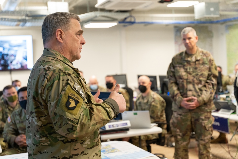 The Chairman of the Joint Chiefs of Staff Visits Troops in Poland