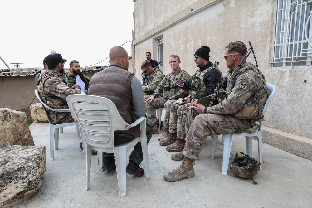 Coalition soldiers locally engages in Syria