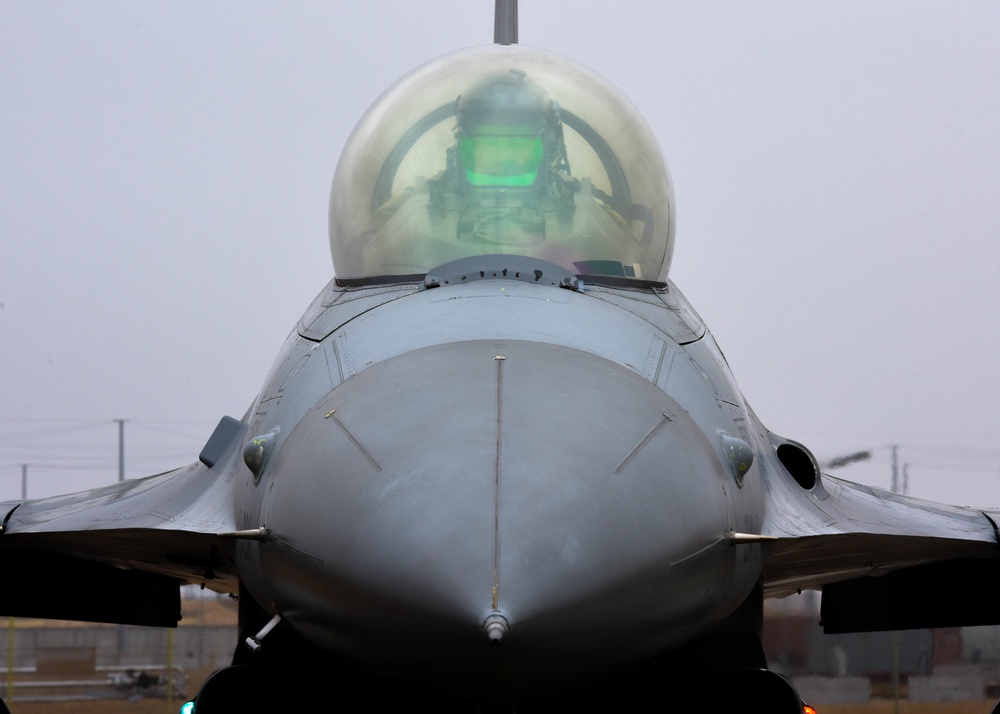 555th FS conducts routine F-16 flight training