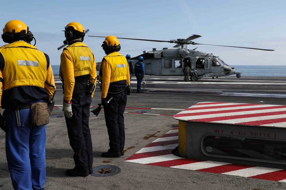 Secretary of the Navy visits French aircraft carrier Charles de Gaulle