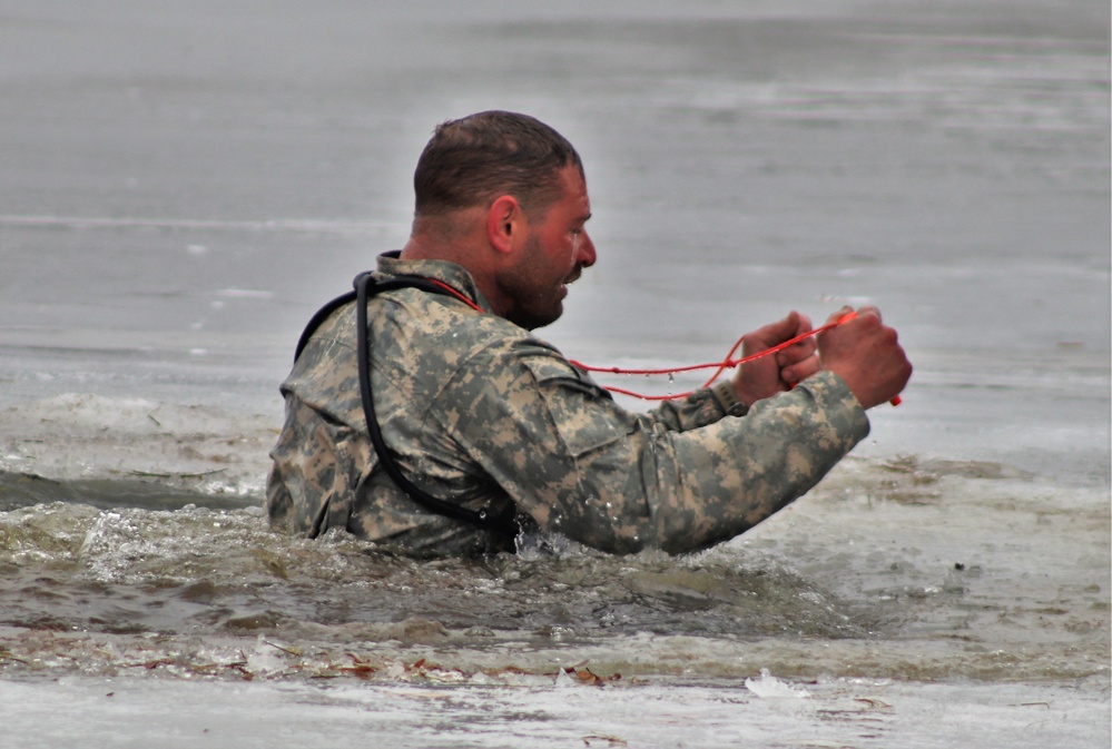 25 Airmen among graduates in Fort McCoy’s Cold-Weather Operations Course class 22-05