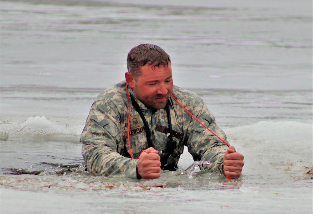 25 Airmen among graduates in Fort McCoy’s Cold-Weather Operations Course class 22-05