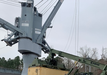 Reserve Sailors from Navy Cargo Handling Battalion (NCHB) 13, participate in a Unit Level Training Readiness Assessment on Cheatham Annex.