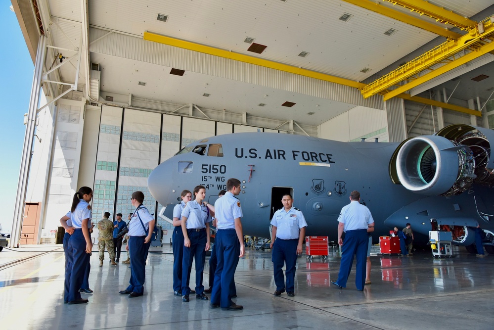 Alaska JROTC tours 15th Maintenance Group