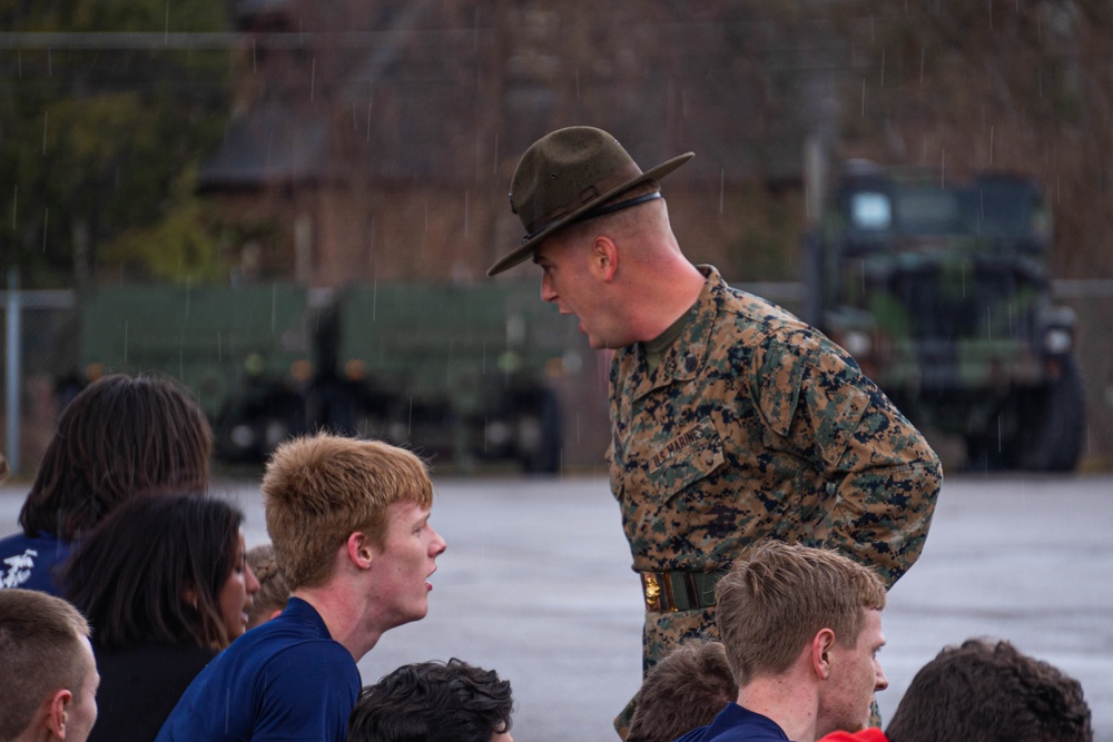 Marine Corps Recruiting Station Pittsburgh Poolees prepare for boot camp
