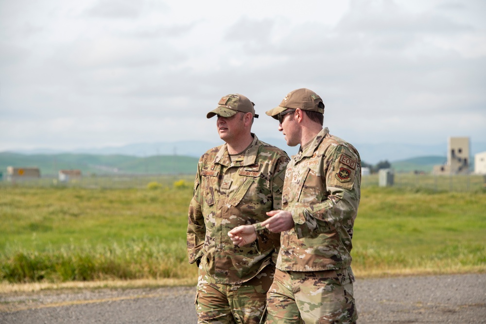 Flight Line/EOD Images, Travis AFB