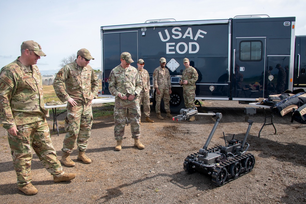 Flight Line/EOD Images, Travis AFB