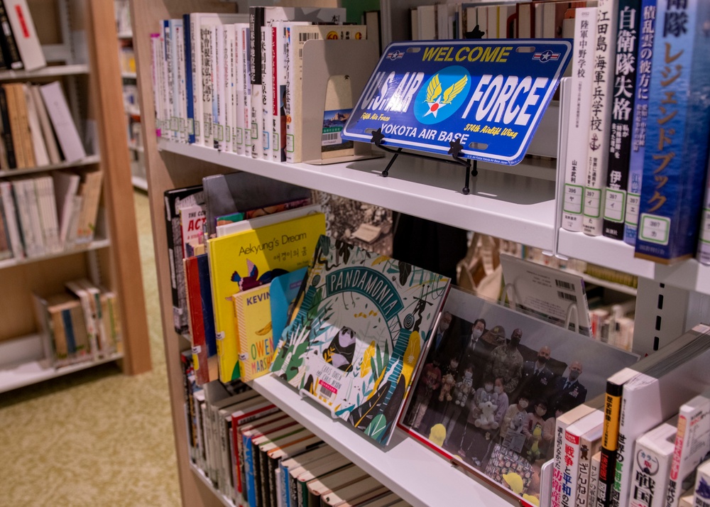Mizuho Town Library re-opens, recognizes Yokota partnership