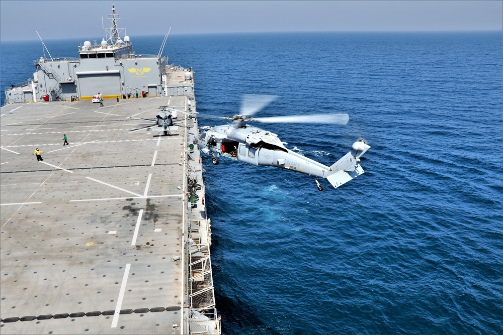 DVIDS - Images - USS Lewis B. Puller Conducts Operations [Image 2 Of 2]