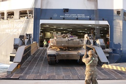 Colorado-based Armored Brigade Arrives in Europe