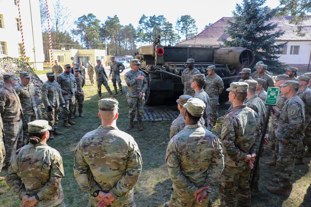 Lt. General Kolasheski visits soldiers in Zagan, Poland.