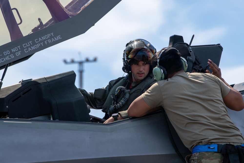 Flying for the Air Force is a family affair