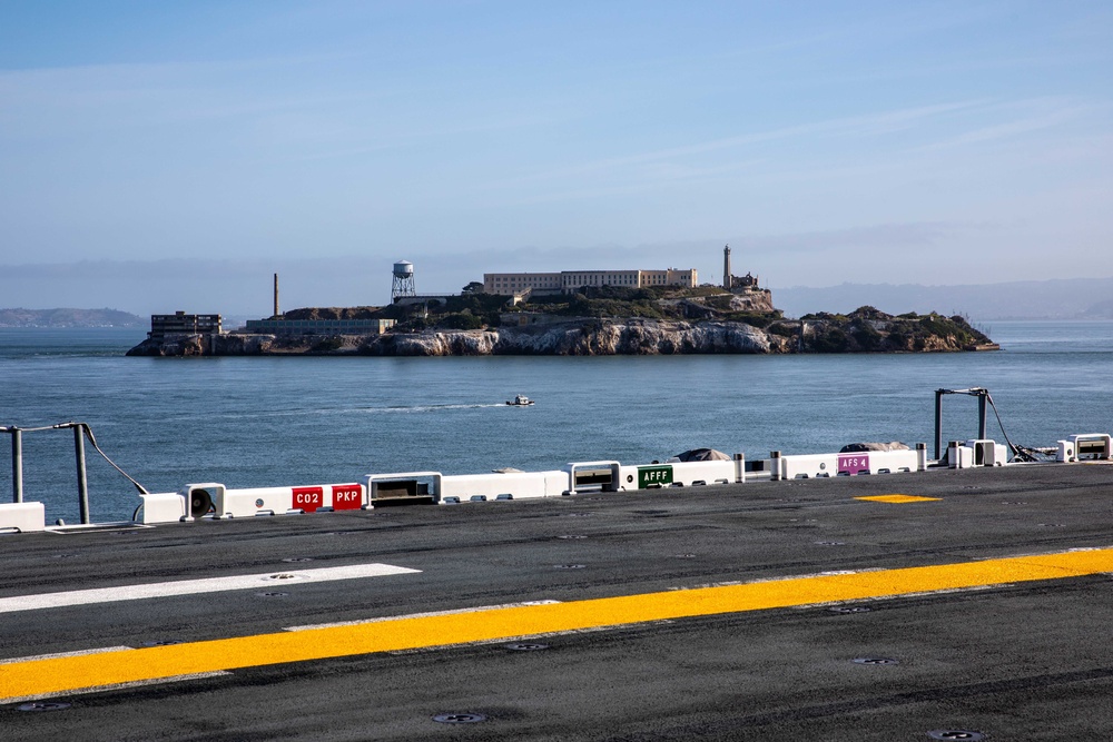 Makin Island Transits San Francisco Bay