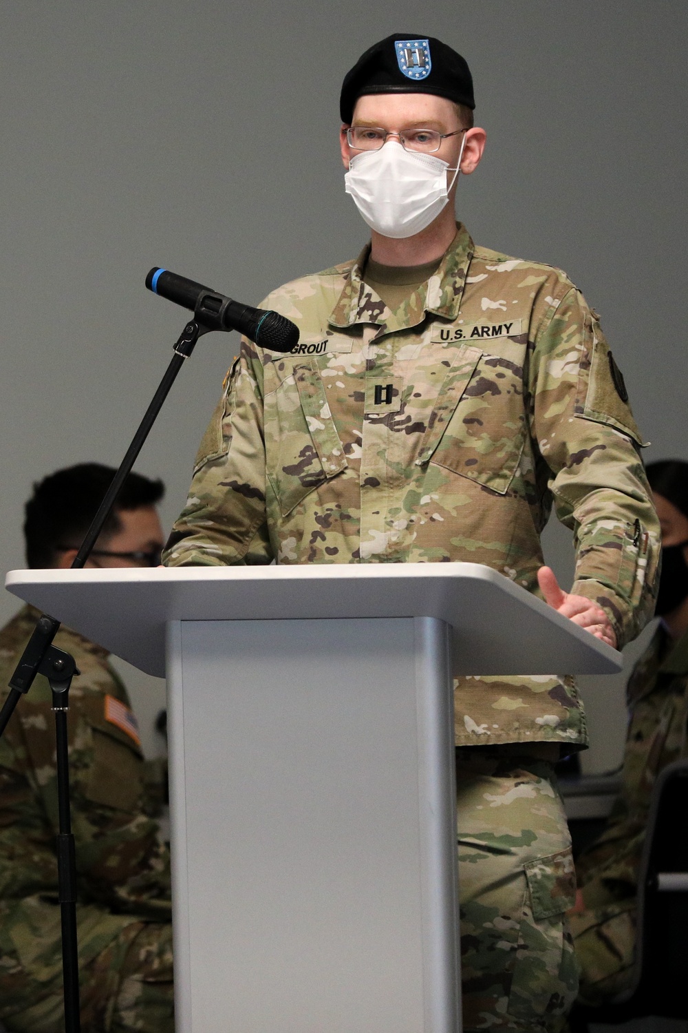 HHC, 1st Singal Brigade Welcomes New Company Commander