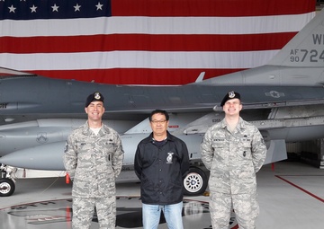 Backbone of the Wolf Pack - Yi Pyong Chun