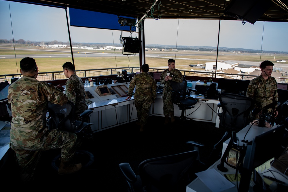 Air traffic controllers keep skies over RAF Lakenheath safe