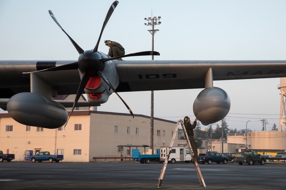 Sumos Refuel F-35's during CAS near Mt. Fuji