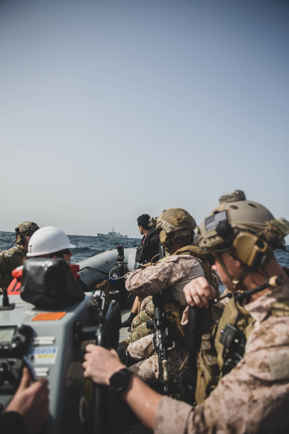 USMC and USCG Conduct Maritime Training with the Royal Canadian Navy.