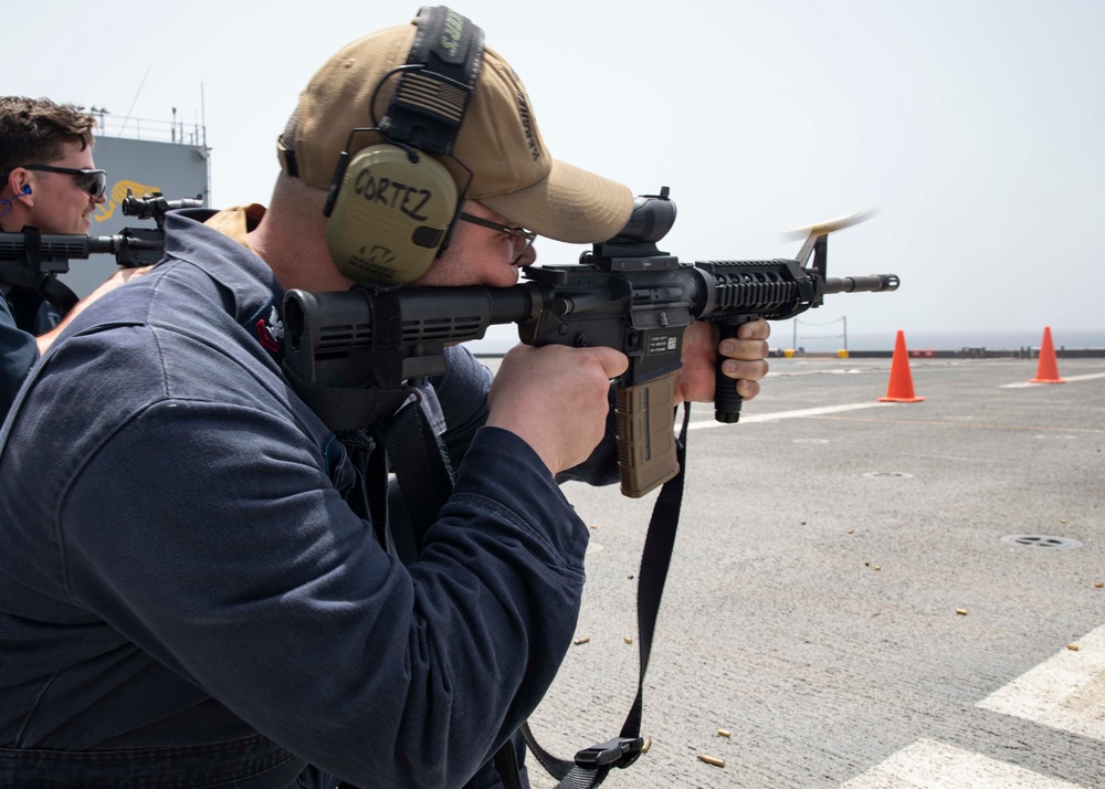 USS Hershel &quot;Woody&quot; Williams (ESB 4) Conducts Small-Arms Live-Fire Training