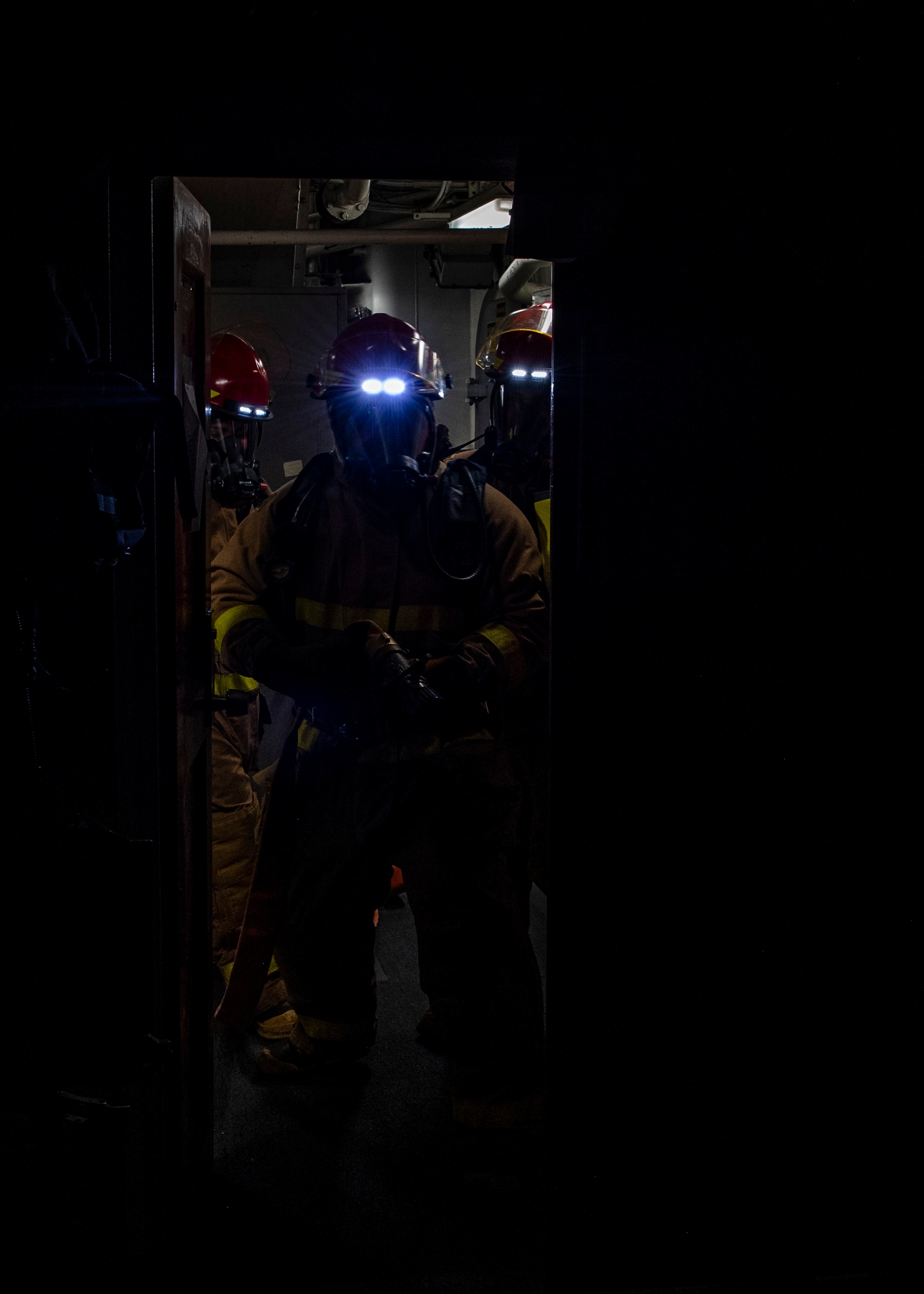 DVIDS - Images - Gridley conducts a damage control drill [Image 1 of 3]