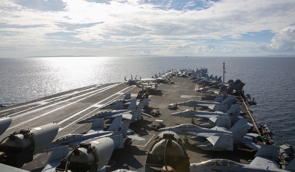 Abraham Lincoln transits the San Bernardino Strait