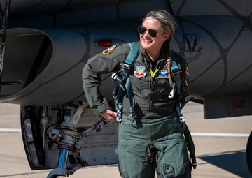 F-16 Demonstration Team announces new pilot for 2022 air show season