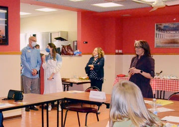 Guest chef prepares spring meal for garrison newcomers