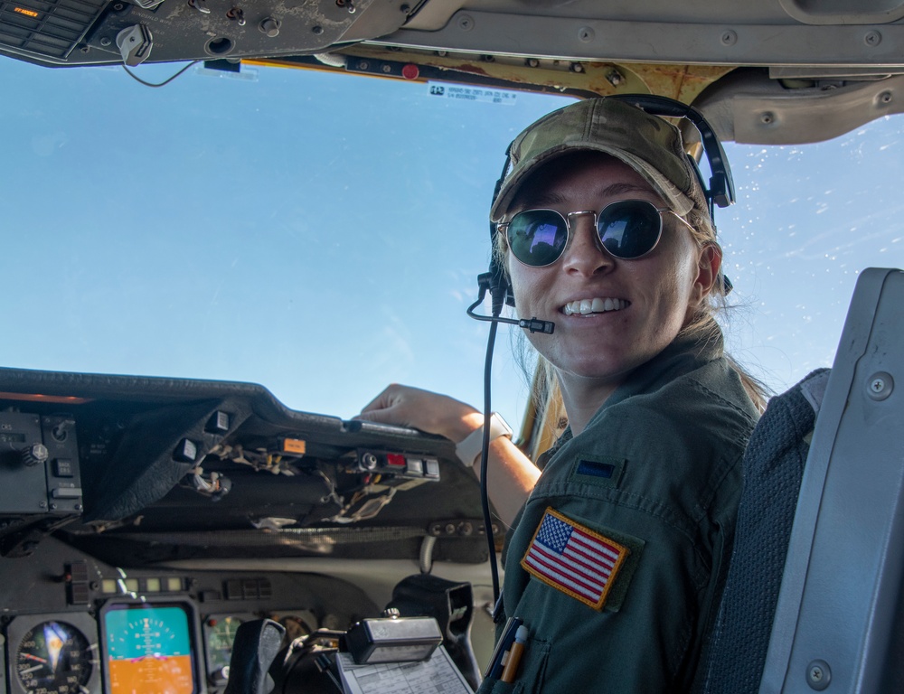 Dvids - Images - Women's Kc-10 Heritage Flight [image 9 Of 12]