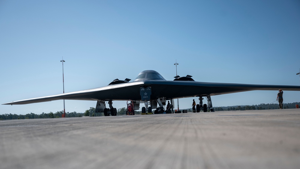 B-2 conducts mission in Indo-Pacific, integrates with US, Royal Australian Air Force fighters