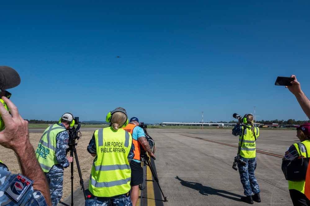 B-2 conducts mission in Indo-Pacific, integrates with US, Royal Australian Air Force fighters